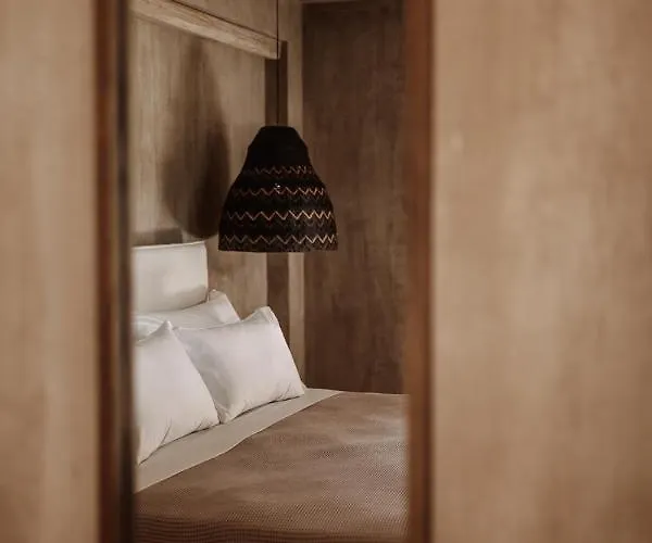 Hotel Myra Kawala