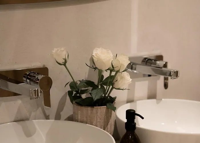 Hotel Myra