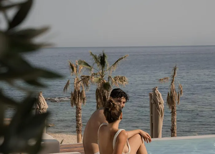 Myra Hotel *