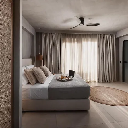 Myra Hotel *