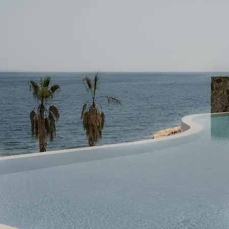 Myra Hotel